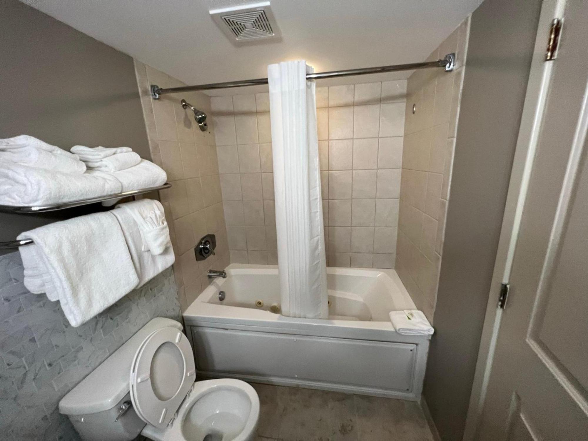 فيلا 107 S Ocean Blvd, 0308 - Ocean Front Sleeps 6 شاطئ ميرتل المظهر الخارجي الصورة